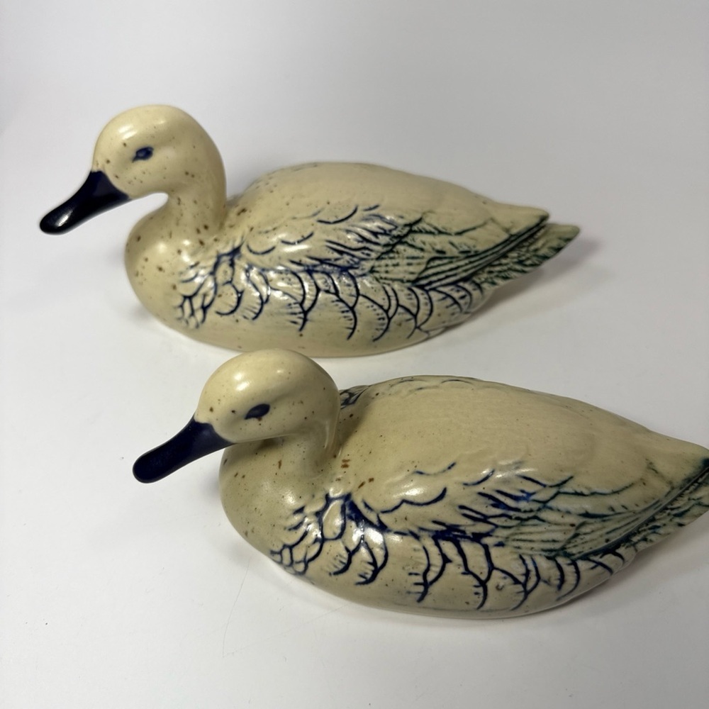 Pair of Laurentian pottery ducks made in Canada blue cream glaze B2